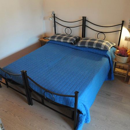 B&B Gardumo Ronzo-Chienis Bagian luar foto