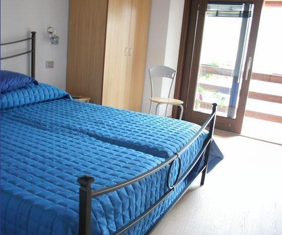B&B Gardumo Ronzo-Chienis Ruang foto